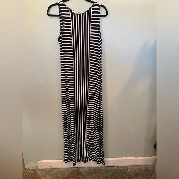 Max Studio Long Striped Tank Stretch Maxi Dress Rayon Spandex Women’s Size L - Picture 1 of 9